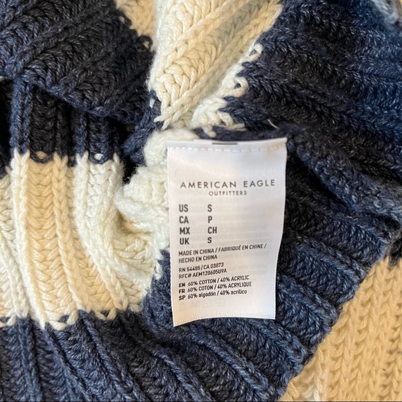 American Eagle Blue and White Striped Henley Sweater. Size -Small - Picture 5 of 8